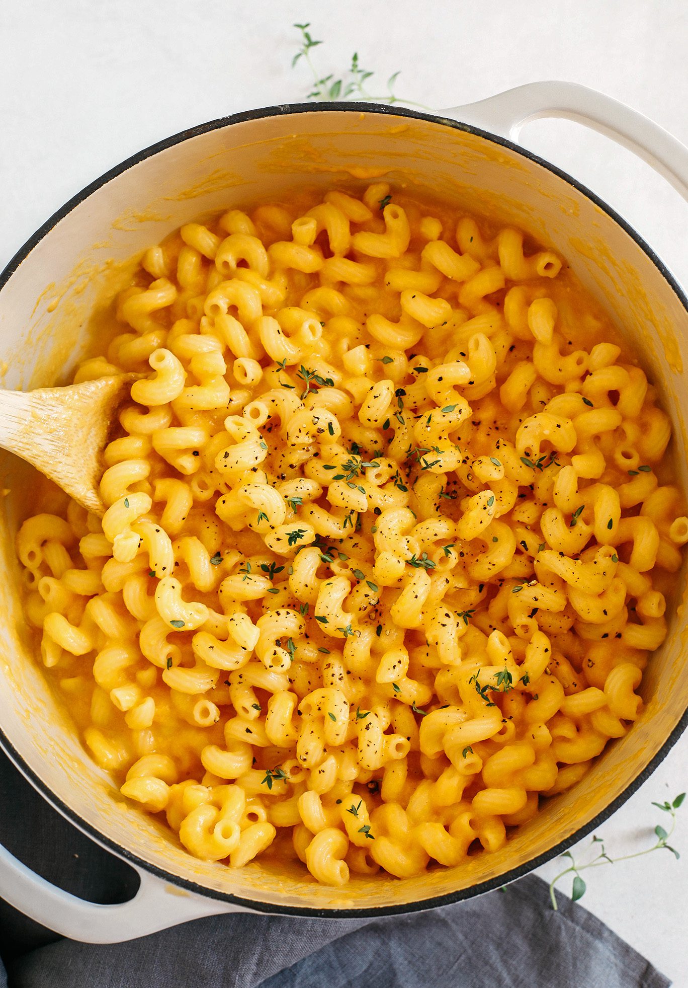 Kids Healthy Recipe-Creamy Butternut Squash Mac and Cheese 2 This One Pot Butternut Squash Mac and Cheese is rich, extra creamy, and loaded with so much incredible flavor! Easily made in just 30 minutes for a cozy weeknight dinner the whole family will love!